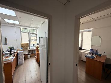 Аренда офисов: Сдается офисное помещение — 466 м² 📍 Адрес: г. Бишкек, ул. Усенбаева — 20