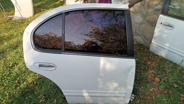 Двери и комплектующие: Комплект Nissan, Б/у, Оригинал — 2