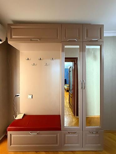 Dəhliz mebeli satılır 400 manata.Tezedir.unvan Razin(Kama92)