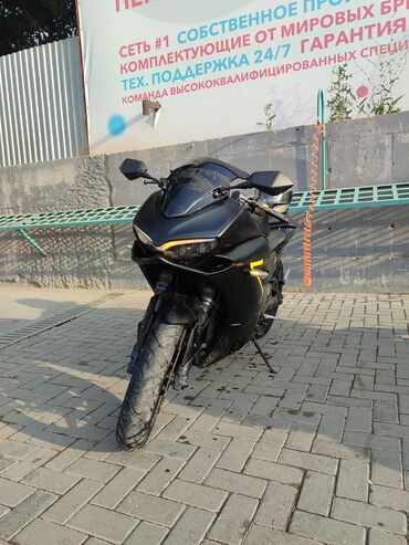 я ищу мотоцикл: Спортбайк Ducati, 400 куб. см, Бензин, Взрослый, Б/у