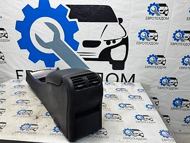 Другие детали салона: Центральная консоль Mercedes Benz C-Class W203 M273 2005 Контрактный — 5