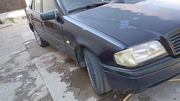 дом в колесах: Mercedes-Benz C-Class седан, серия C200 (W202). Основные