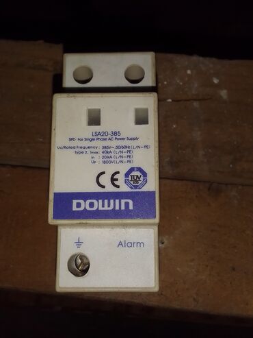 Döşəmə: Dowin markalı LSA20-385 model təkfazalı dəyişən cərəyan enerji
