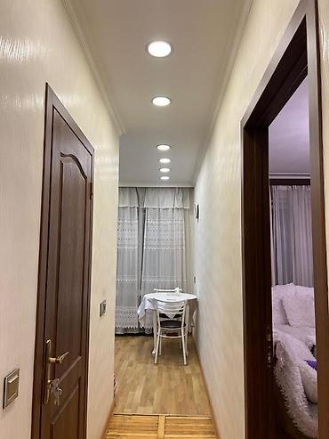 piramida plaza: Bakı, 3 otaqlı, Köhnə tikili, m. Nizami, 75 kv. m — 3