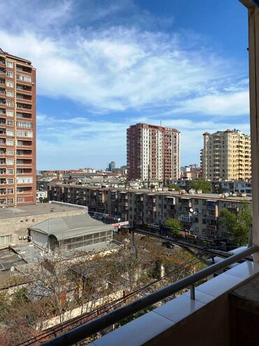 Köhnə tikili: Bakı, 2 otaqlı, Köhnə tikili, m. Gənclik, 60 kv. m — 15