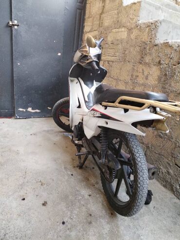 moped bagaj: Kuba 100 sm3