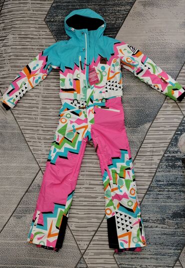 qaqa geyimi: Oosc clothing original xizək paltarı yenidir, istifadə olunmayıb. Ölçü