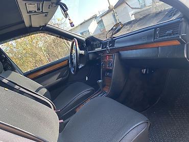 Mercedes-Benz: Mercedes-Benz W124: 1994 г., 2.2 л, Автомат, Бензин, Седан — 6