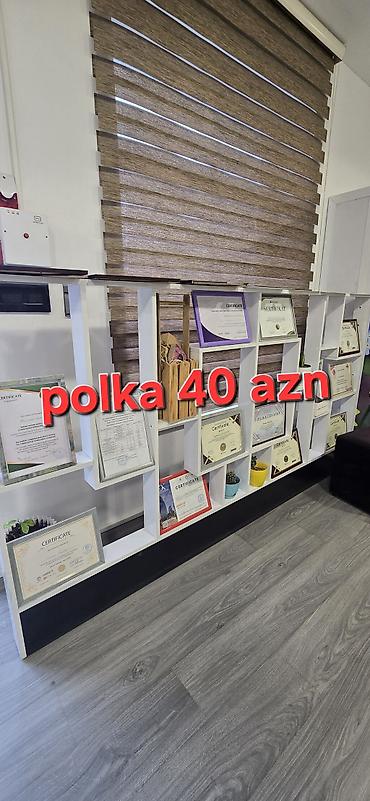 divar rəf: Modul tipli divar rəfi – 40 AZN - Dizayn: Ağ karkas, tünd üst taxta — 1