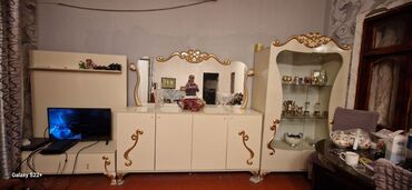 Qonaq otağı dəstləri: İşlənmiş, Dolab, Komod, TV stend, Kredit yoxdur, Azərbaycan