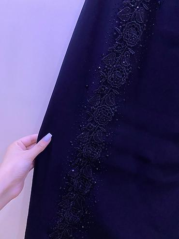 Donlar: Qadınlar üçün nəzərdə tutulmuş qara rəngli bu don qısaqol və dizə — 3