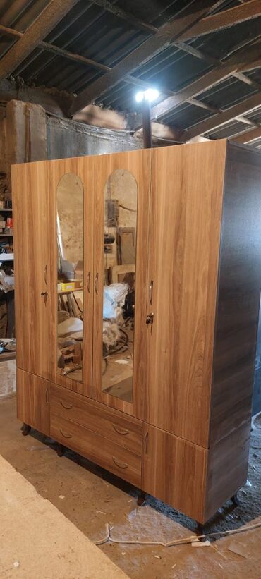 Dolablar: Yeni, 4 qapılı Düz dolab, Dolab-asılqan, Azərbaycan -da lalafo.az — 8 Dolablar: Yeni, 4 qapılı Düz dolab, Dolab-asılqan, Azərbaycan — 8