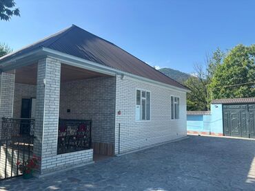 Günlük kirayə evlər: 150 kv. m, 3 otaqlı -da lalafo.az — 4 Günlük kirayə evlər: 150 kv. m, 3 otaqlı — 4