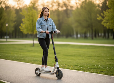 Elektrikli samokatlar: Toba ST-440 süret40,350waat seliqeli işlenib 1200km yol gedib tek — 1