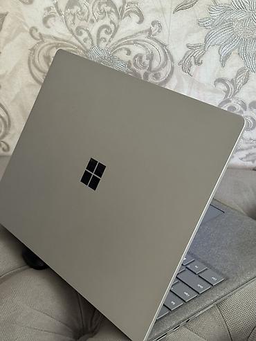 Ноутбуки Microsoft: Microsoft Surface Laptop 2 с диагональю 13,5″, сенсорный 2K-класс — 3