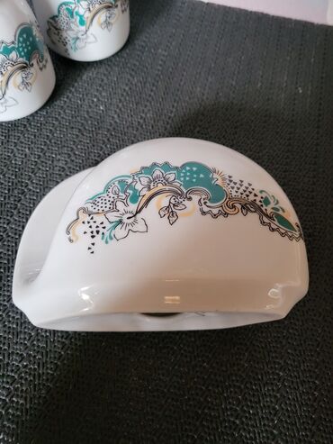 Kuhinjski setovi: Set nov salnik i drzac za salvete Apulum porcelan 70te.god. Nov set — 11