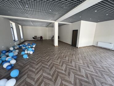 дом на земле: Сдаю Офис, 480 м², В бизнес центре, С видом на горы, 1 линия, С отдельным входом