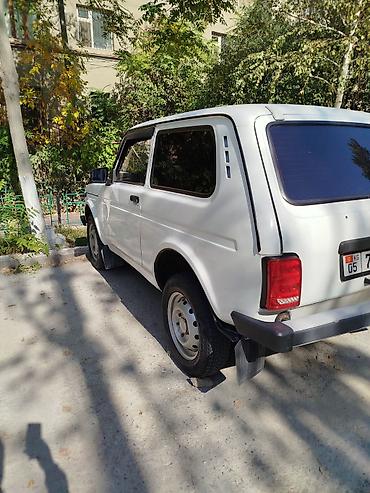 ВАЗ (ЛАДА): ВАЗ (ЛАДА) 4x4 Niva: 2012 г., 1.7 л, Кол менен иштөөчү, Бензин, Жол тандабас — 8