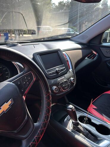 Chevrolet: Chevrolet Malibu: 1.5 l | 2018 il 41800 km Sedan — 3