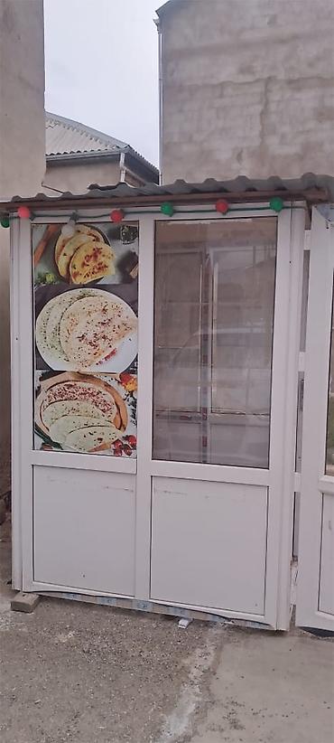 kiosk satici: Satışda: kiçik ticarət köşkü/konteyner az işlenmiş ve kominavat olunub — 1