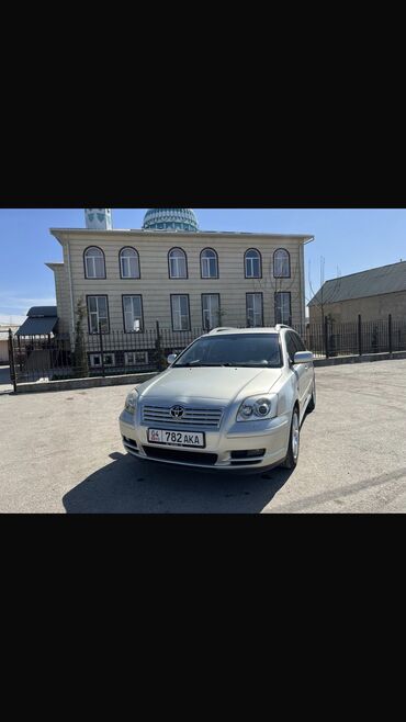 Toyota: Toyota Avensis: 2004 г., 2 л, Механика, Бензин, Универсал