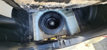 Honda: Honda Fit: 2004 г., 1.3 л, Вариатор, Бензин — 8