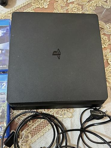 PS4 (Sony Playstation 4): PlayStation 4 Slim komplekti 1tb Tərkib: - PS4 Slim konsol (qara — 3