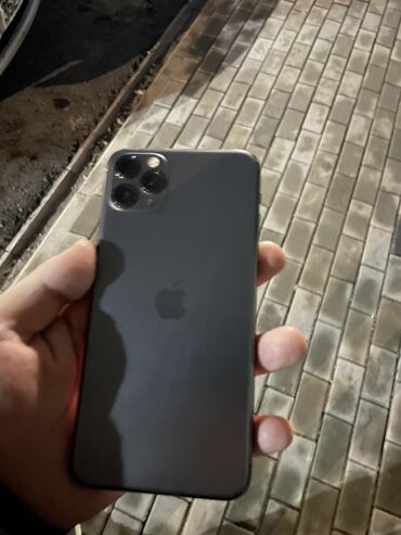 Apple iPhone: IPhone 11 Pro Max, Б/у, 256 ГБ, 73 %