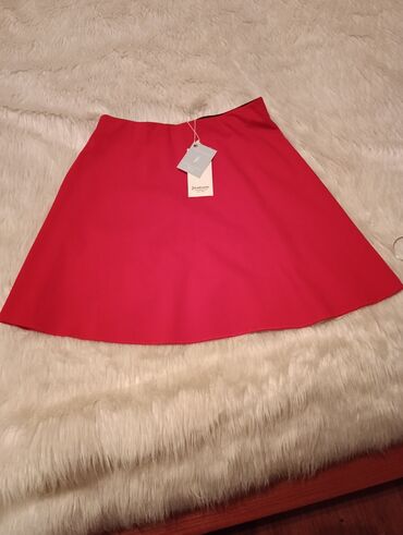 женские юбки с баской: S (EU 36), цвет - Красный