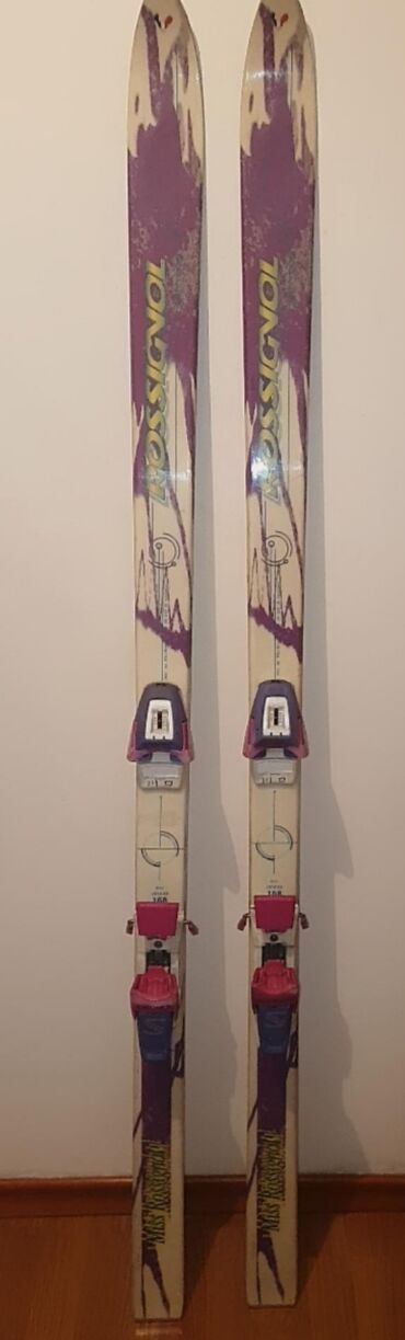 Продаю женские лыжи б/у.фирма Rossignol.рост 168