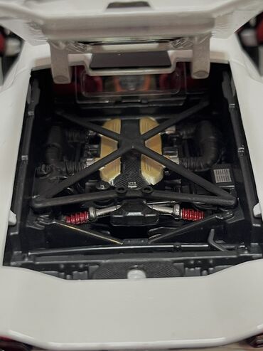 Avtomobil modelləri: Lamborghini, 2025 il, 1:24, Dəmir, Rayonlara çatdırılma, Ünvandan götürmə, Pulsuz çatdırılma — 14