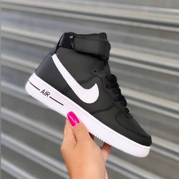 nike dior: NIke air force duboke patike

Novo
Brojevi 36 do 46, zavisi od modrla