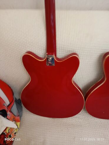 Elektro gitaralar: Elektron gitara, 6 sim, İşlənmiş, Ünvandan götürmə -da lalafo.az — 19 Elektro gitaralar: Elektron gitara, 6 sim, İşlənmiş, Ünvandan götürmə — 19