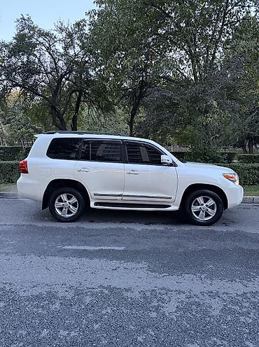 Продажа авто: Toyota Land Cruiser: 2015 г., 4.6 л, Автомат, Бензин, Внедорожник — 3