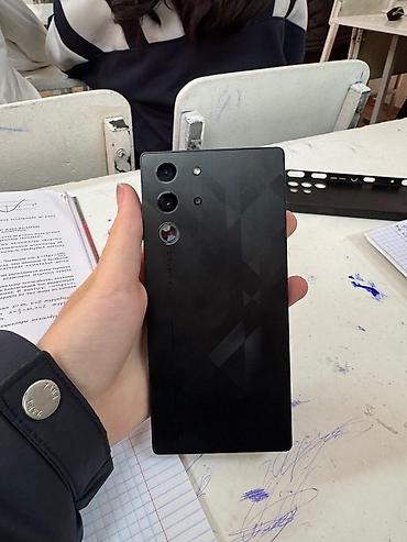 honor 9d: ZTE Red Magic 10 Pro, Б/у, 256 ГБ, цвет - Черный, 1 SIM, 2 SIM — 4