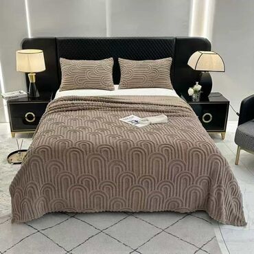 Ćebad i pokrivači: 08. Cebe
Dimenzije: 
150×200cm- 2500din
200×230cm- 2800din — 2
