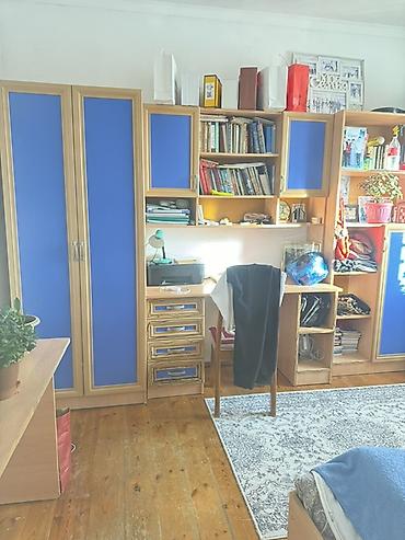 Продажа коттеджей и домов: Продается жилой дом с большим участком и бассейном. Характеристики: - — 8