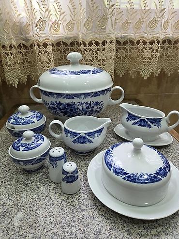 Porcelain süfrə dəsti – mavi-ağ klassik naxışlı Tərkib: - Böyük