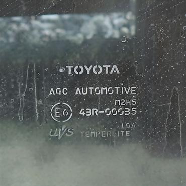 камиры: Стекло Переднее левое Toyota, 2018 г., Новый, Оригинал — 2