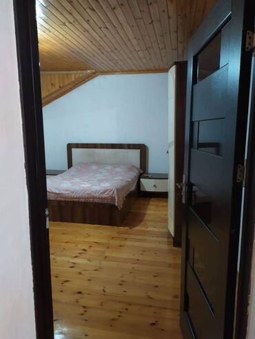 Həyət evləri və villaların satışı: 3 otaqlı, 112 kv. m, Orta təmir — 5