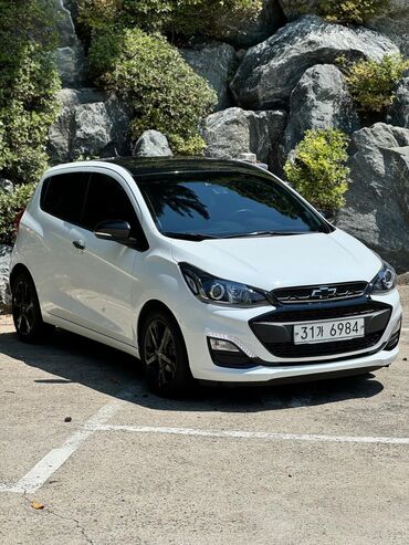 машина врасрочку: Chevrolet Spark: 2018 г., 1 л, Автомат, Бензин, Хэтчбэк