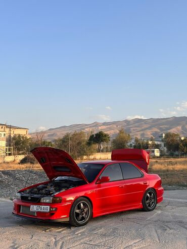 Subaru Impreza: 1994 г., 2.5 л, Механика, Бензин, Седан