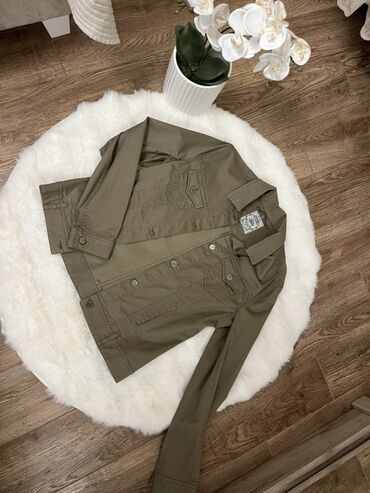 Kompleti: Ženska odeća – komplet modernih komada za različite sezone. - Crvena — 2