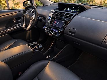 азербайджан авто: Toyota Prius: 1.8 л | 2012 г. Универсал — 7