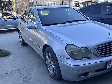 Mercedes-Benz C-Class: 2001 г., 2 л, Механика, Бензин, Седан