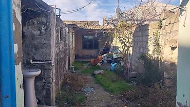 Həyət evi alıram: TƏCİLİ SATILIR Xəzər rayonu, Binə qəsəbəsi, Xaqani küçəsi 26 (“Atesin — 1