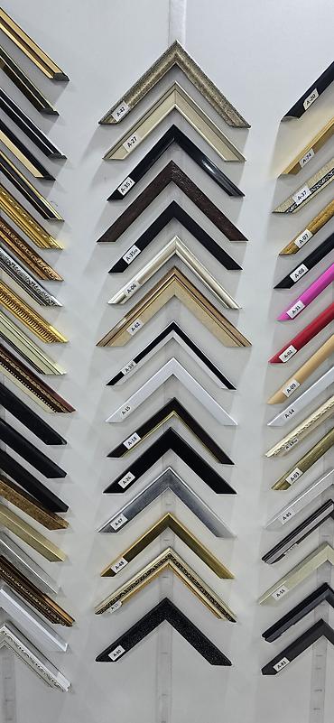 Зеркала: В наличии! Зеркало с белой рамой, рамка ПВХ. Ширина рамки: 1,5 см — 9