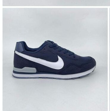 Women's Sneakers and athletic shoes: 44 — 10