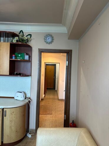 Uzunmüddətli kirayə mənzillər: Bu kirayə mənzil rahat yaşayış üçün uyğun geniş bir otaq təklif edir — 4