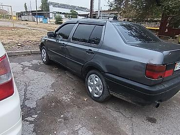 Volkswagen Jetta: 1992 г., 1.8 л, Механика, Бензин, Седан at lalafo.kg Volkswagen Jetta: 1992 г., 1.8 л, Механика, Бензин, Седан